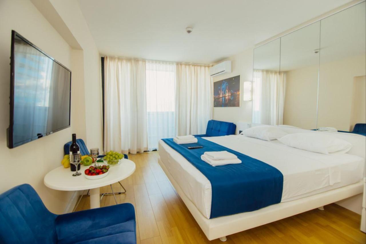 Royal Sea Breeze Apartments Μπατούμι Εξωτερικό φωτογραφία