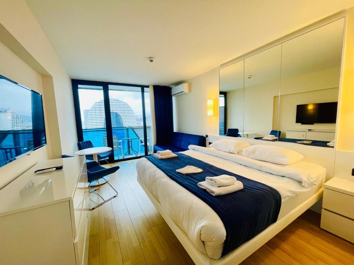 Royal Sea Breeze Apartments Μπατούμι Εξωτερικό φωτογραφία