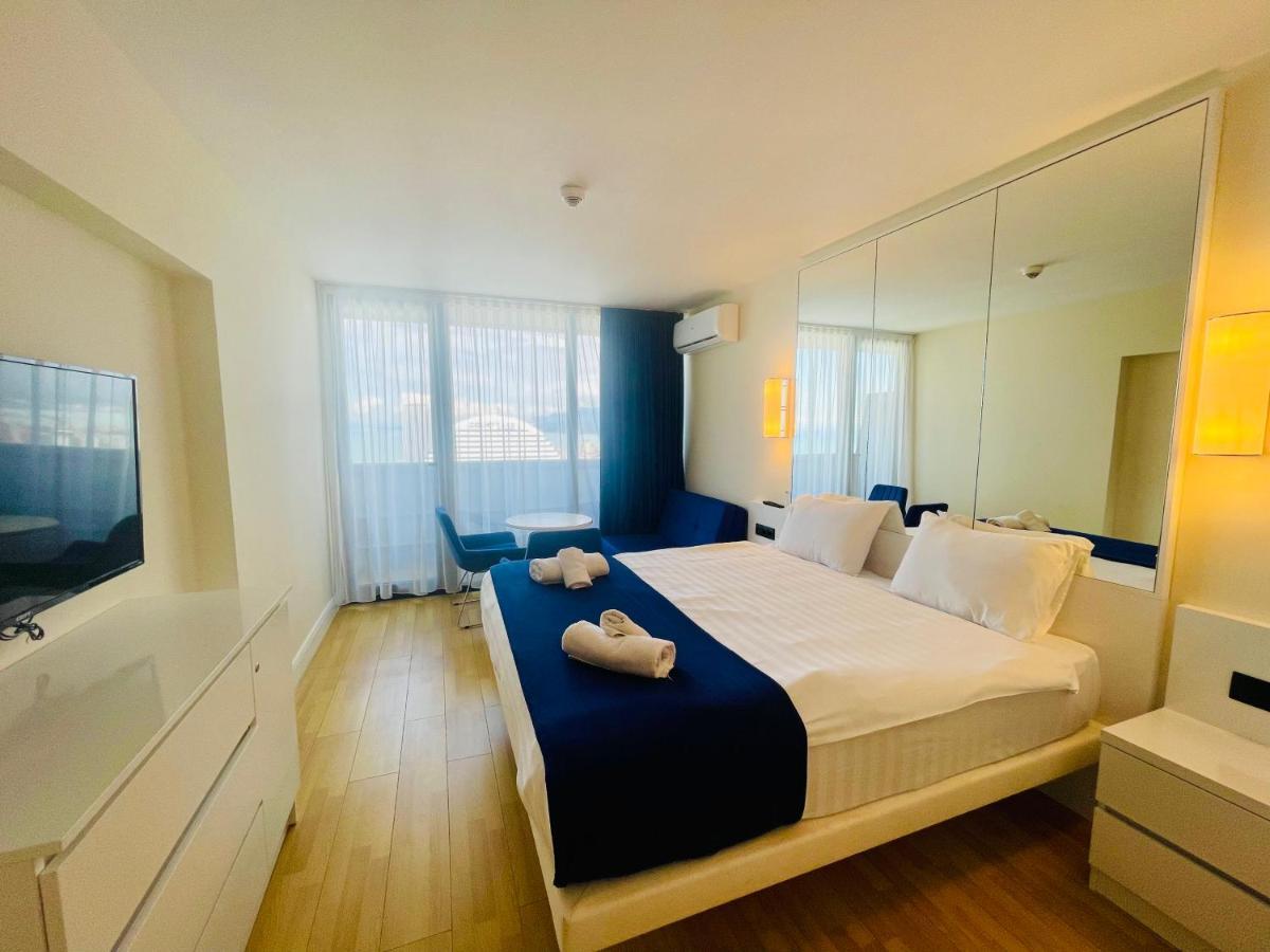 Royal Sea Breeze Apartments Μπατούμι Εξωτερικό φωτογραφία