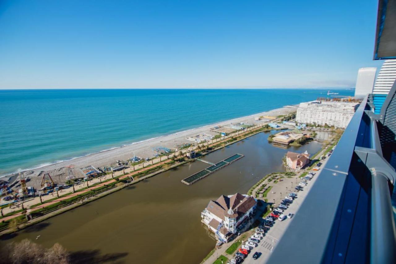 Royal Sea Breeze Apartments Μπατούμι Εξωτερικό φωτογραφία
