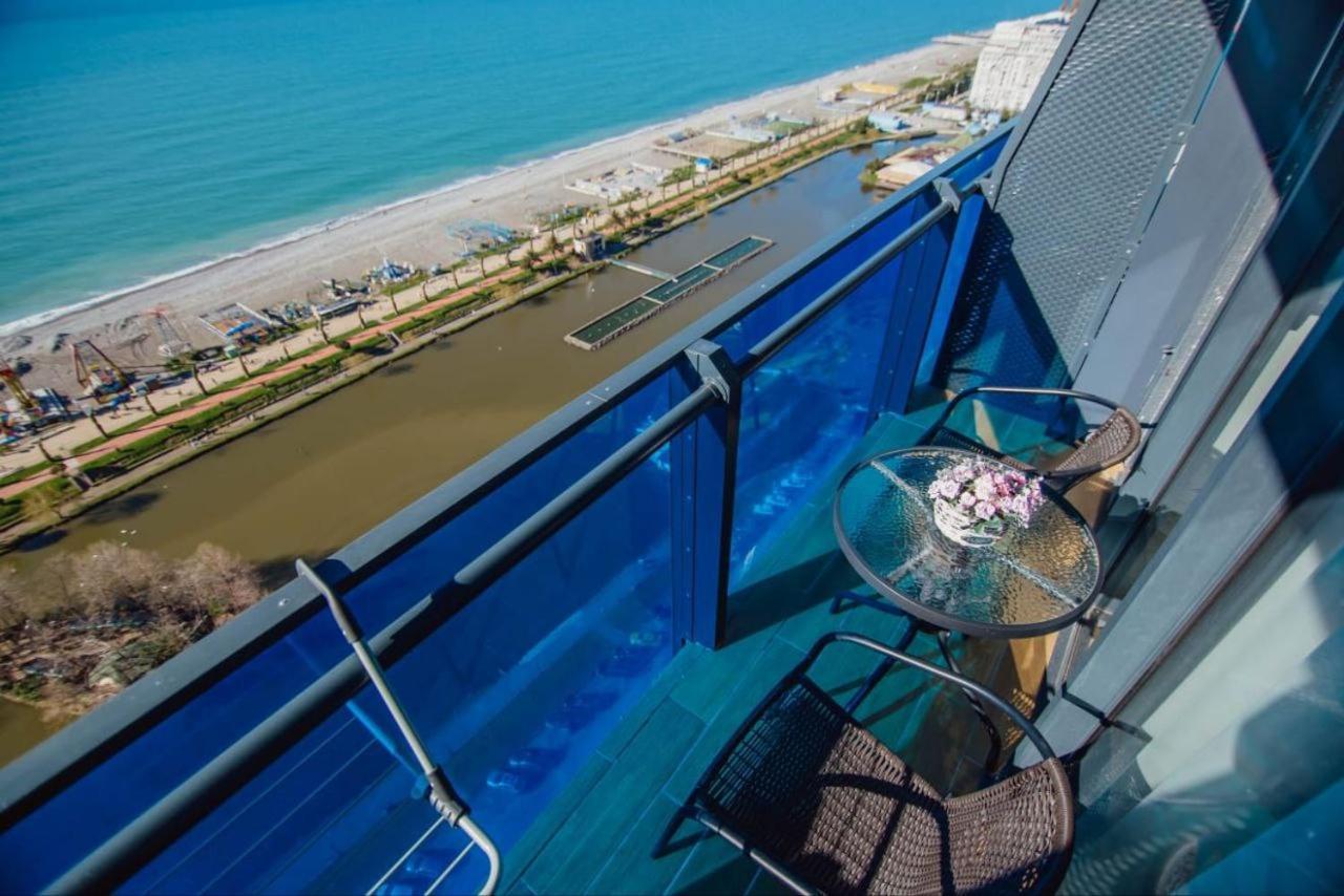 Royal Sea Breeze Apartments Μπατούμι Εξωτερικό φωτογραφία
