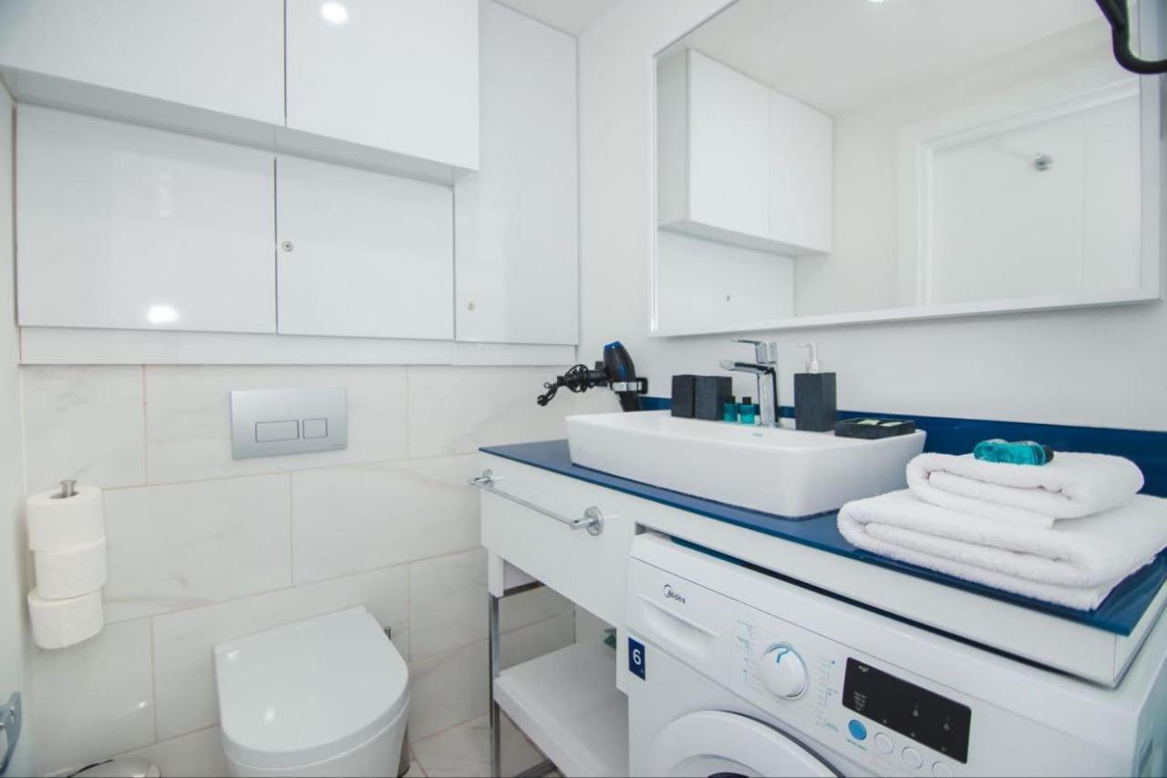 Royal Sea Breeze Apartments Μπατούμι Εξωτερικό φωτογραφία