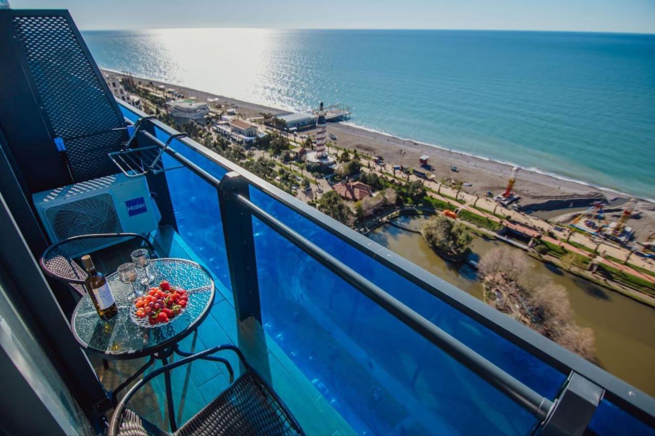 Royal Sea Breeze Apartments Μπατούμι Εξωτερικό φωτογραφία